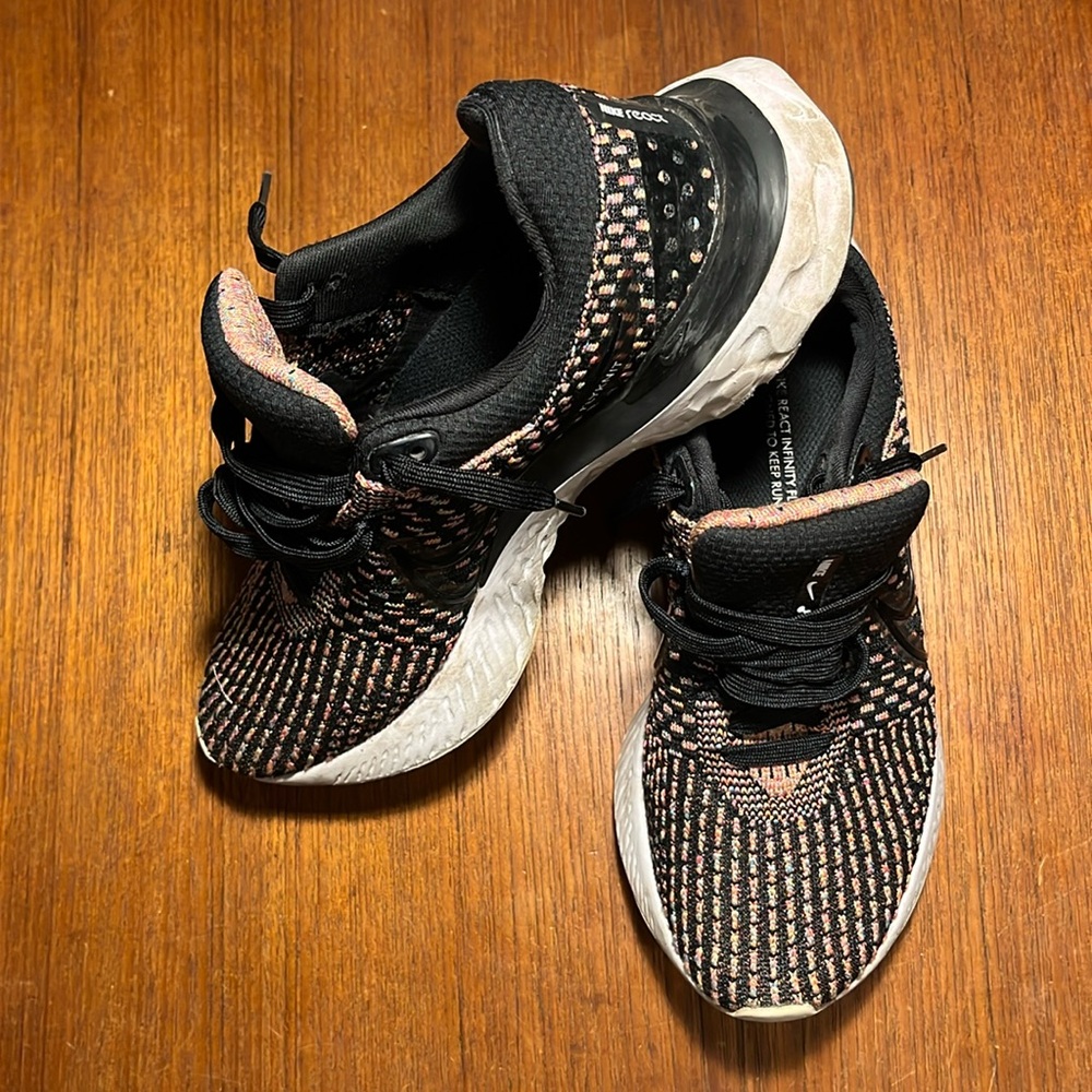 Nike Running Infinity react flyknit 8.5 women